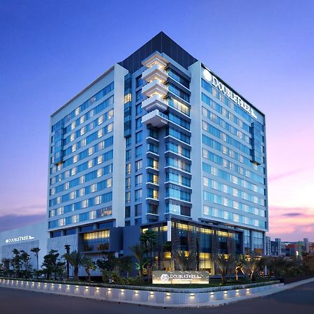 Doubletree By Hilton Jakarta Kemayoran Hotel Exterior foto